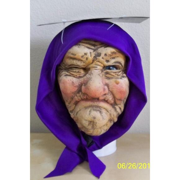 OLD WOMAN NANA LADY GRANNY WRINKLED WITH SCARF LATEX FACE MASK COSTUME - Picture 2 of 5
